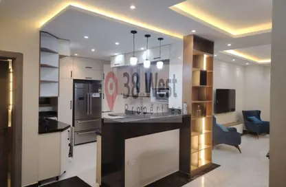 شقة - 3 غرف نوم - 3 حمامات للايجار في ذا كورت ياردز - كمبوندات الشيخ زايد - الشيخ زايد - الجيزة