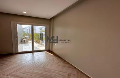 Apartment - 3 Bedrooms - 3 Bathrooms for rent in Garden Residence - Hyde Park - New Cairo City - Cairo