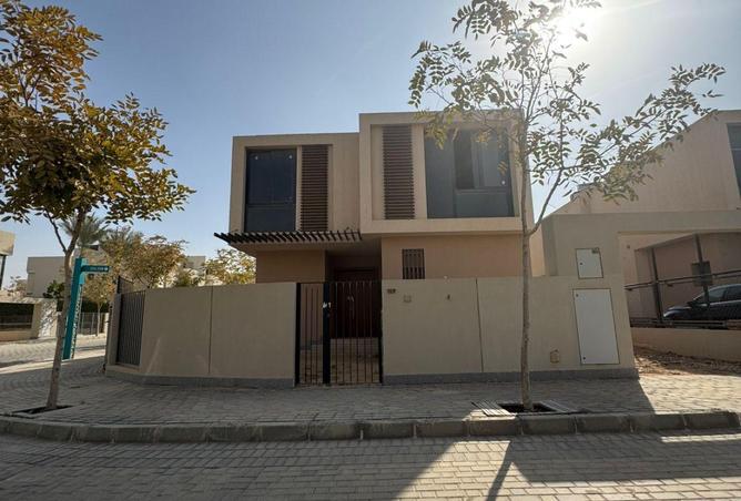 8614079 - Property Image 3