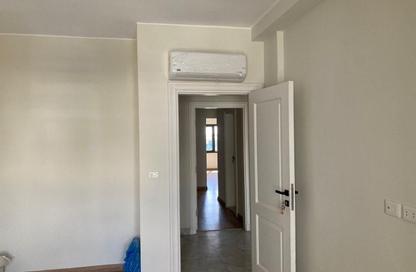 شقة - 3 غرف نوم - 3 حمامات للايجار في ذا كورت ياردز - كمبوندات الشيخ زايد - الشيخ زايد - الجيزة شقة - 3 غرف نوم - 3 حمامات للايجار في ذا كورت ياردز - كمبوندات الشيخ زايد - الشيخ زايد - الجيزة