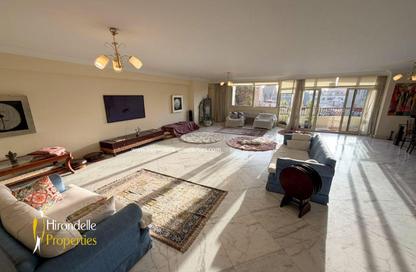 Apartment - 3 Bedrooms - 3 Bathrooms for sale in Sarayat Al Maadi - Hay El Maadi - Cairo