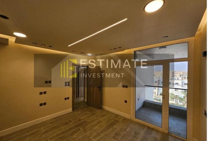 93525317 - Property Image 3