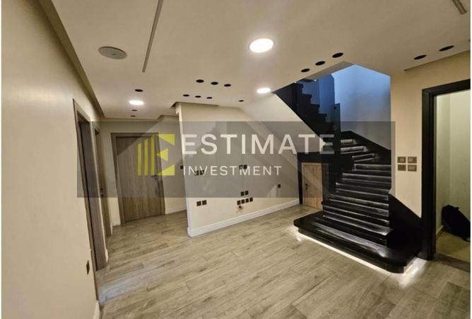 93525317 - Property Image 2