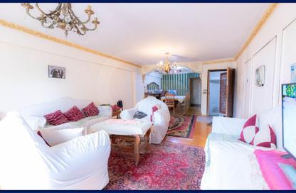 Apartment - 3 Bedrooms - 1 Bathroom for sale in Doctor Baroudi St. - Sidi Gaber - Hay Sharq - Alexandria