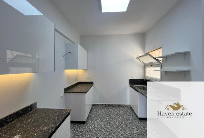 8536193 - Property Image 2