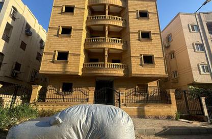 شقة - 3 غرف نوم - 3 حمامات للبيع في المجاورة الاولي - المنطقة التاسعة - مدينة الشروق - القاهرة