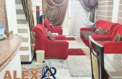 شقة - 2 غرف نوم - 1 حمام للايجار في شارع رشدي - رشدي - حي شرق - الاسكندرية