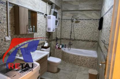 Apartment - 3 Bedrooms - 1 Bathroom for rent in Makram Ebeid St. - 6th Zone - Nasr City - Cairo
