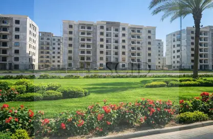 Apartment - 3 Bedrooms - 3 Bathrooms for sale in Swan Lake Residence - 5th Settlement Compounds - The 5th Settlement - New Cairo City - Cairo