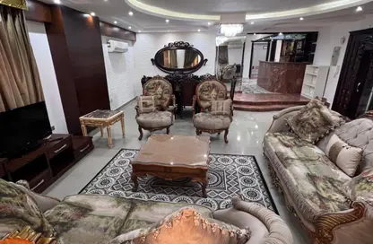 شقة - 3 غرف نوم - 2 حمامات للايجار في شارع اسماعيل القباني - المنطقة الأولى - مدينة نصر - القاهرة