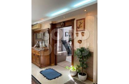 Apartment - 4 Bedrooms - 2 Bathrooms for sale in El Laselky - New Maadi - Hay El Maadi - Cairo