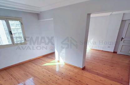 Apartment - 3 Bedrooms - 2 Bathrooms for rent in Albert Al Awal St. - Smouha - Hay Sharq - Alexandria Apartment - 3 Bedrooms - 2 Bathrooms for rent in Albert Al Awal St. - Smouha - Hay Sharq - Alexandria