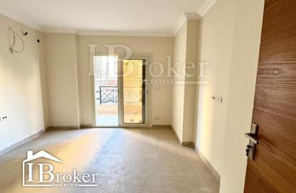شقة - 3 غرف نوم - 3 حمامات للايجار في صوارى - كمبوندات الاسكندرية - الاسكندرية