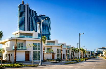 Chalet - 2 Bedrooms - 2 Bathrooms for sale in Marina 7 - Marina - Al Alamein - North Coast