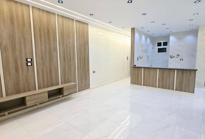 8427412 - Property Image 2