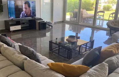 فيلا - 4 غرف نوم - 4 حمامات للبيع في سي شيل - سيدي عبد الرحمن - الساحل الشمالي