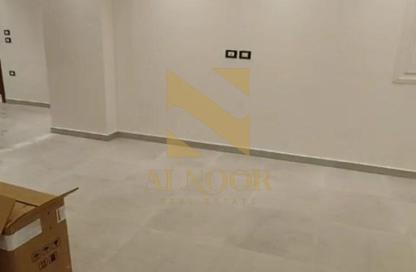 شقة - 4 غرف نوم - 2 حمامات للايجار في شارع الشماليات الرئيسي 2 - منطقة الشماليات - مدينة 6 أكتوبر - الجيزة