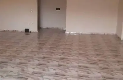 Apartment - 3 Bedrooms - 3 Bathrooms for sale in Doctor Ahmed Okasha St. - El Banafseg 6 - El Banafseg - New Cairo City - Cairo