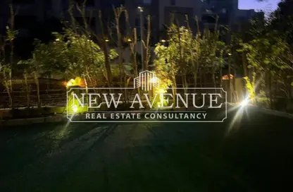 Apartment - 2 Bedrooms - 2 Bathrooms for sale in Palm Hills Village Gate - South Investors Area - New Cairo City - Cairo