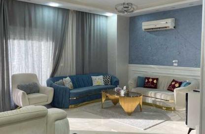 Townhouse - 5 Bedrooms - 4 Bathrooms for sale in Hyde Park - New Cairo City - Cairo