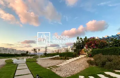 شاليه - 2 غرف نوم - 2 حمامات للبيع في ماونتن فيو راس الحكمة - راس الحكمة - الساحل الشمالي