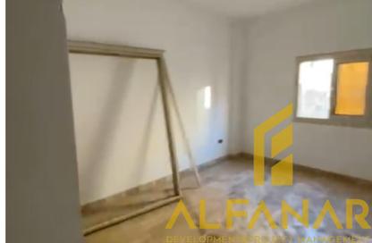 شقة - 3 غرف نوم - 3 حمامات للبيع في شارع زكريا احمد - البنفسج 5 - البنفسج - مدينة القاهرة الجديدة - القاهرة