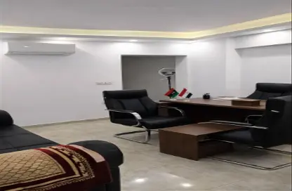 مساحات مكتبية - 3 غرف نوم - 2 حمامات للايجار في شارع شهاب - المهندسين - الجيزة