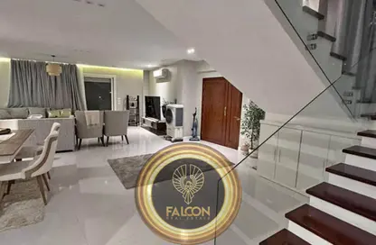 تاون هاوس - 3 غرف نوم - 3 حمامات للبيع في كمبوند البروج - كمبوندات الشروق - مدينة الشروق - القاهرة