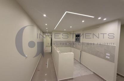 Apartment - 2 Bedrooms - 1 Bathroom for sale in Al Kornish Square - Sporting - Hay Sharq - Alexandria Apartment - 2 Bedrooms - 1 Bathroom for sale in Al Kornish Square - Sporting - Hay Sharq - Alexandria