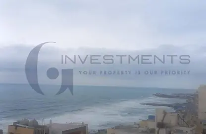 شقة - 3 غرف نوم - 2 حمامات للبيع في ميدان الكورنيش - سبورتنج - حي شرق - الاسكندرية