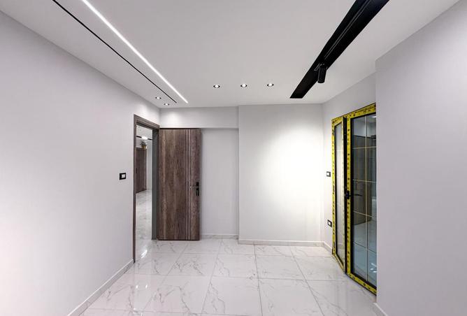 8303819 - Property Image 2