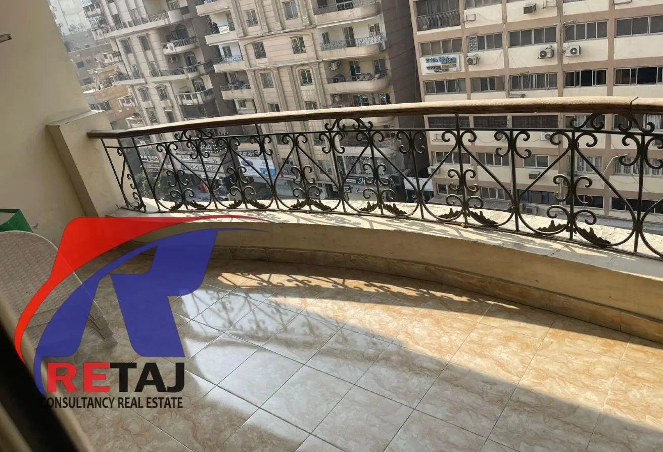 73774404 - Property Main Image