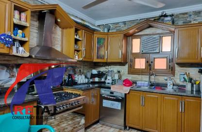 Apartment - 3 Bedrooms - 2 Bathrooms for rent in Ahmed Al Zomor St. - 9th Zone - Nasr City - Cairo