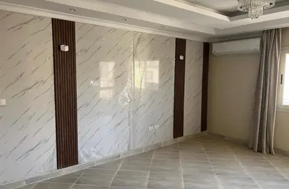 شقة - 3 غرف نوم - 3 حمامات للايجار في حى القرنفل - التجمع الخامس - مدينة القاهرة الجديدة - القاهرة