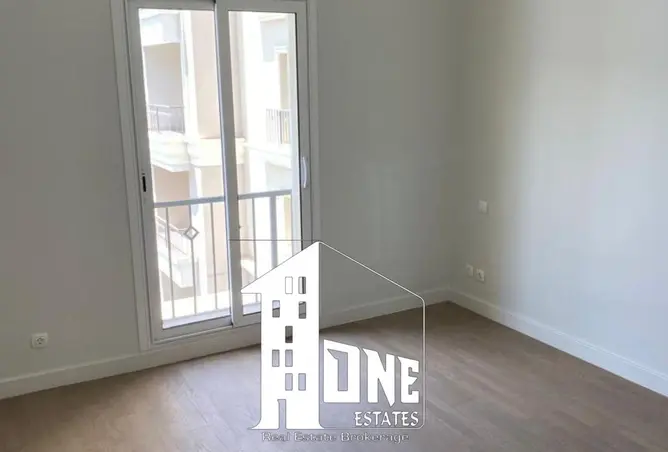 112706975 - Property Image 3