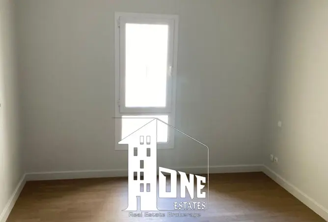 112706975 - Property Image 2