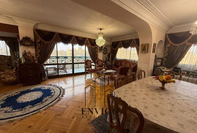 73493247 - Property Image 2