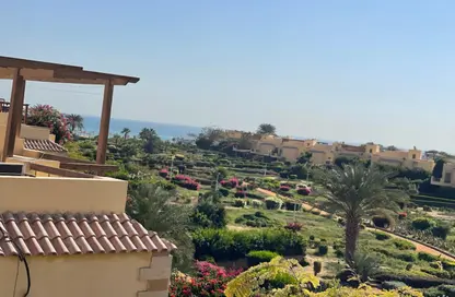 منزل مزدوج - 5 غرف نوم - 4 حمامات للبيع في العين باي - العين السخنة - السويس