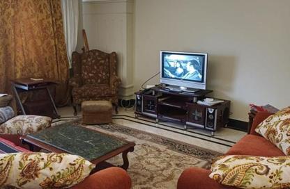 شقة - 3 غرف نوم - 2 حمامات للايجار في ميدان المماليك - الروضة - حي المنيل - القاهرة