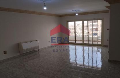 Apartment - 3 Bedrooms - 2 Bathrooms for rent in Zaker Hussein St. - Al Hadiqah Al Dawliyah - 7th District - Nasr City - Cairo Apartment - 3 Bedrooms - 2 Bathrooms for rent in Zaker Hussein St. - Al Hadiqah Al Dawliyah - 7th District - Nasr City - Cairo