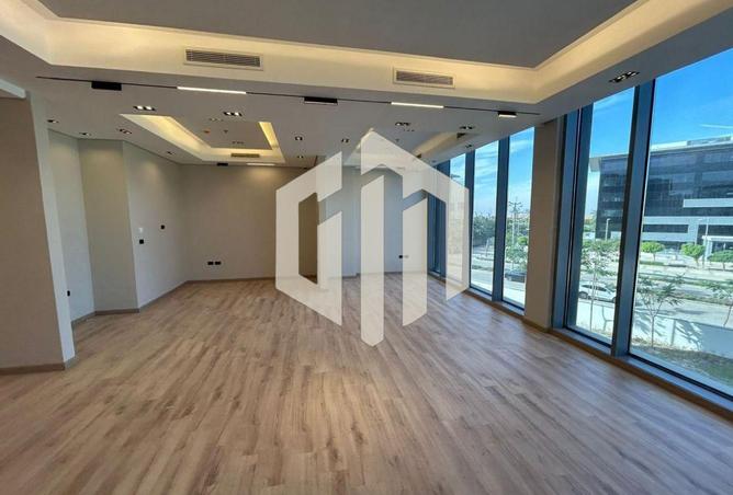 8689100 - Property Image 2