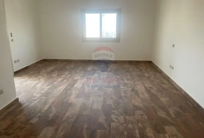 114082657 - Property Image 3