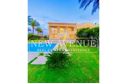 فيلا - 5 غرف نوم - 5 حمامات للبيع في مارينا 6 - مارينا - العلمين - الساحل الشمالي
