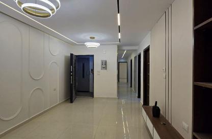 Apartment - 3 Bedrooms - 2 Bathrooms for sale in Al Lebeny Axis - El Mariouteya - Faisal - Hay El Haram - Giza