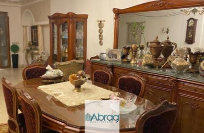 Apartment - 3 Bedrooms - 3 Bathrooms for sale in Zayed 2000 - 4th District - Sheikh Zayed City - Giza