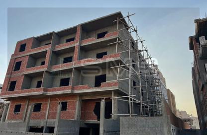 Apartment - 3 Bedrooms - 2 Bathrooms for sale in Bait Alwatan - The 5th Settlement - New Cairo City - Cairo