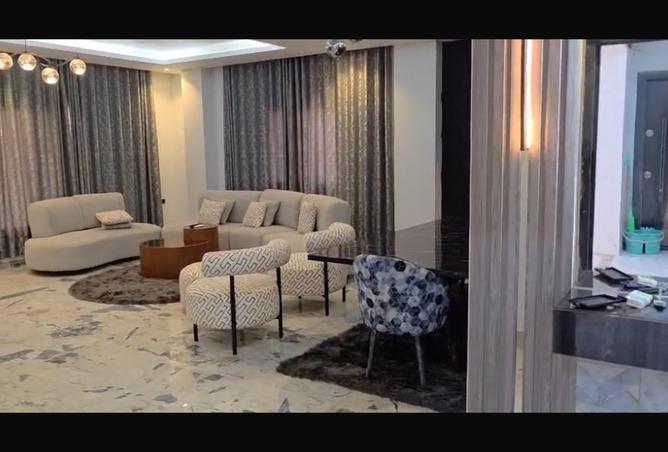 102625403 - Property Main Image