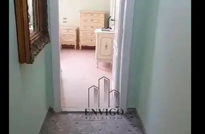 Apartment - 2 Bedrooms - 1 Bathroom for sale in Ghenya St. - Roxy - Heliopolis - Masr El Gedida - Cairo