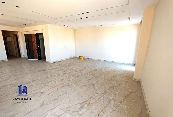 93807368 - Property Main Image