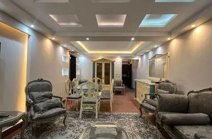 شقة - 3 غرف نوم - 2 حمامات للايجار في البوابة الرابعة القديمة - حورس - حدائق الاهرام - الجيزة